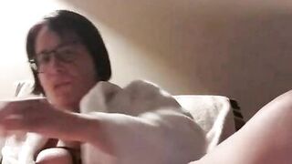 Public orgasm in relaxing room - 7 image