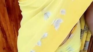 Meera Tamil wife saree show