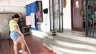 I fuck with my stepmother and this babe squirts - 3 image