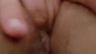 Phat pussy squirting... - 10 image