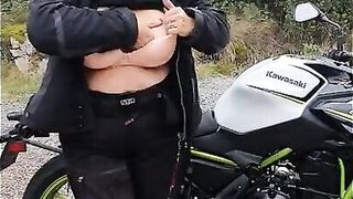 Milf flashing tits outdoor and do a hand job on hers hubby. - 3 image