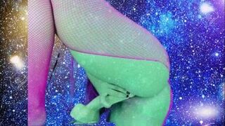 Te Masturbaruas Por un Alien