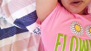 WIFE !! She puts her fingers in her vagina and gets creamy milk while waiting for her cheating husband to fuck her - 4 image