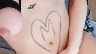 Milf Julie squirts for an incredible 13 seconds - 14 image