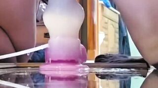 Sexygamermomma's wet talk leads to multiple squirts during a kinky 3-way call - 4 image