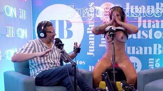 Watch Kata Sanchez squirt uncontrollably while getting pounded by a vibrating machine - Juan Bustos' solo show - 13 image